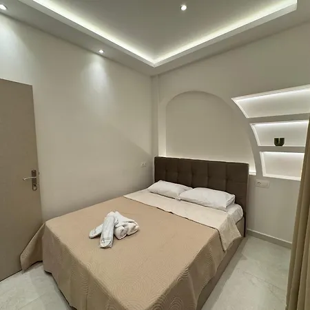 아파트 Alikkis Cosmopolitan 스타브로스