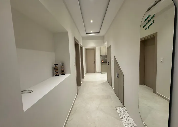 Alikkis Cosmopolitan 斯塔夫罗斯