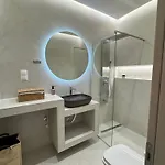 Alikkis Cosmopolitan Appartement