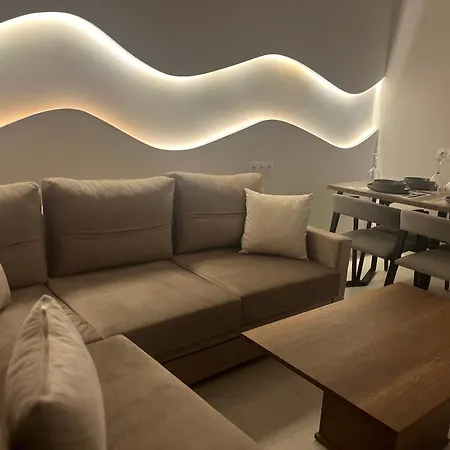 Alikkis Cosmopolitan * Stavros (Thessaloniki)